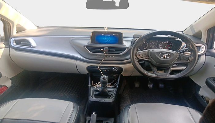 2022 Tata ALTROZ XT PETROL, Petrol, Manual, 61,218 km, interior