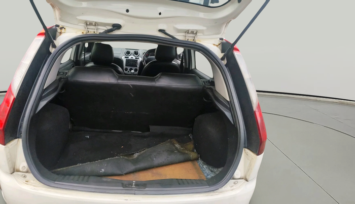 2010 Ford Figo TITANIUM 1.4 DIESEL, Diesel, Manual, 1,29,085 km, exterior