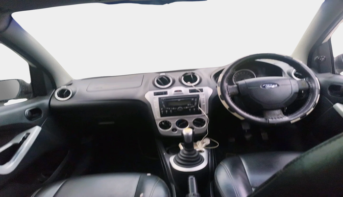 2010 Ford Figo TITANIUM 1.4 DIESEL, Diesel, Manual, 1,29,085 km, interior