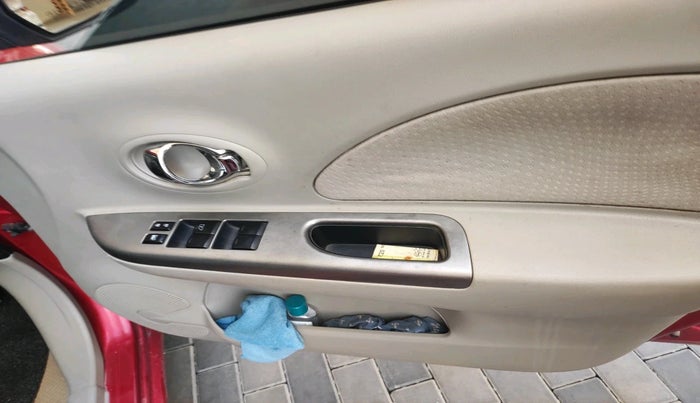 2014 Nissan Micra XV CVT, Petrol, Automatic, 64,906 km, interior