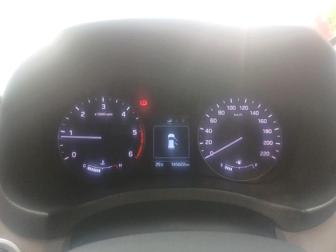2017 Hyundai Creta SX PLUS 1.6 PETROL, Diesel, Manual, 1,45,622 km, interior