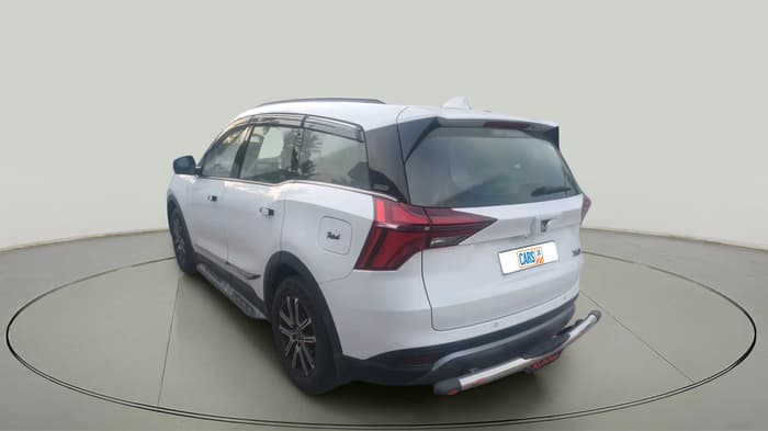 2021 Mahindra XUV700 AX 7 LUXURY P AT 7 STR, Petrol, Automatic, 16,50,000 km, exterior