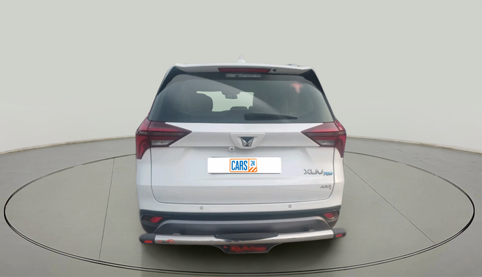 2021 Mahindra XUV700 AX 7 LUXURY P AT 7 STR, Petrol, Automatic, 16,50,000 km, exterior