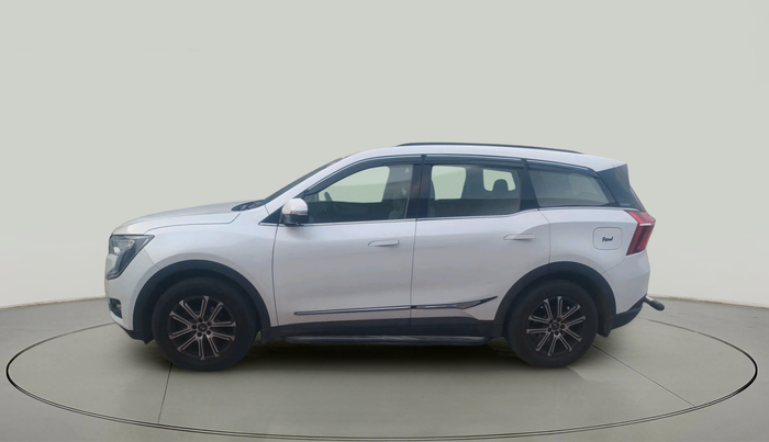 2021 Mahindra XUV700 AX 7 LUXURY P AT 7 STR, Petrol, Automatic, 16,50,000 km, exterior