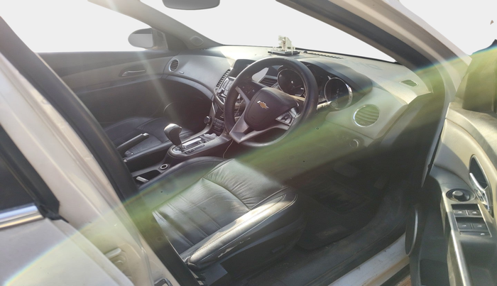 2016 Chevrolet Cruze LTZ AT, Diesel, Automatic, 1,59,399 km, interior