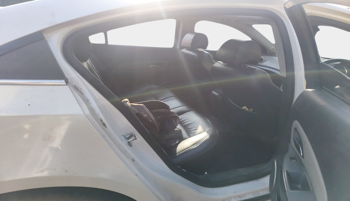 2016 Chevrolet Cruze LTZ AT, Diesel, Automatic, 1,59,399 km, interior