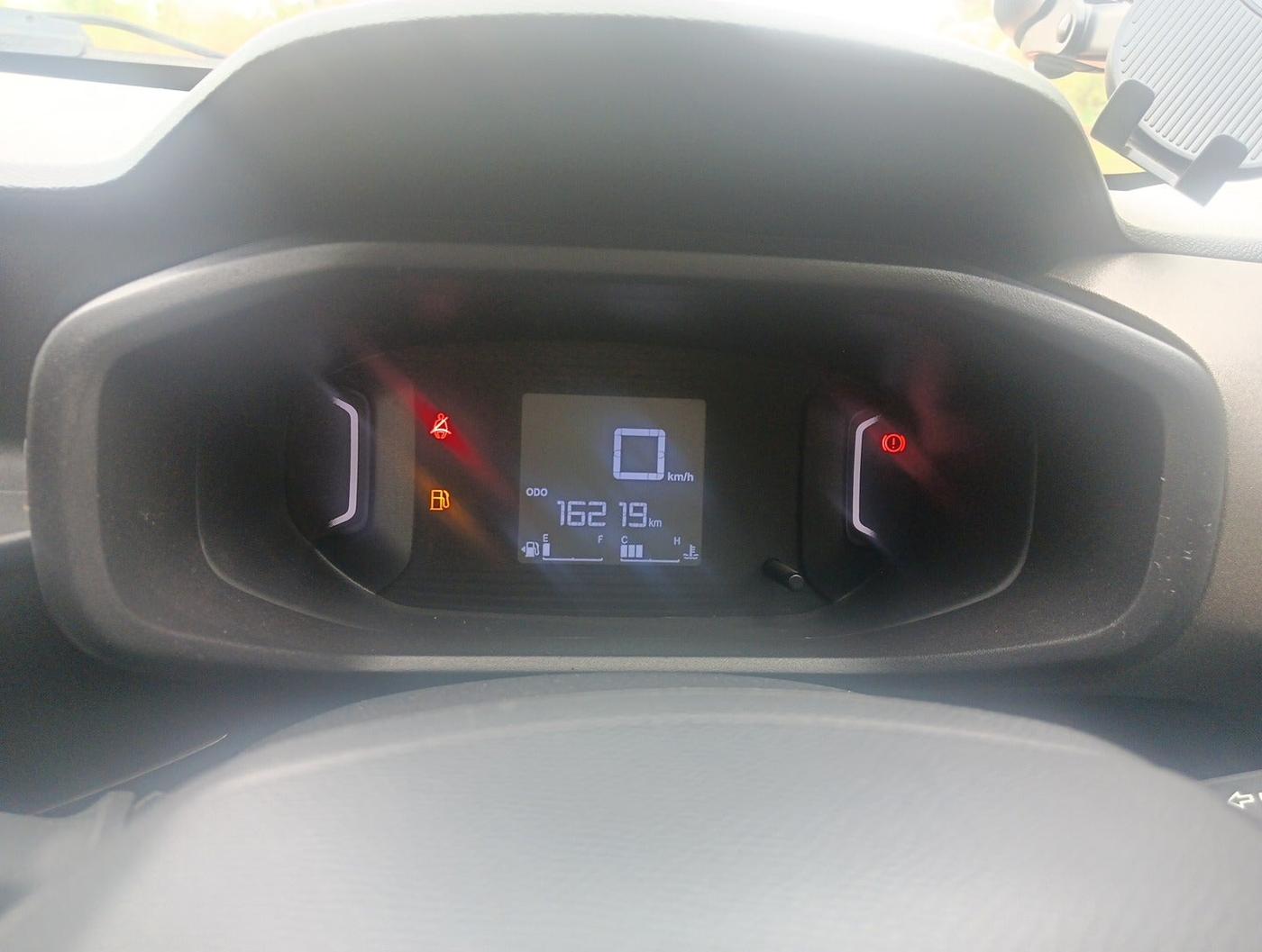 2023 CITROEN C3 FEEL 1.2, Petrol, Manual, 16,219 km, interior