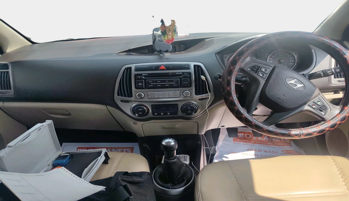 2013 Hyundai i20 SPORTZ 1.2, Petrol, Manual, 78,142 km, interior