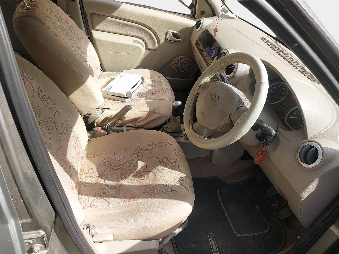 2011 Mahindra Verito 1.5 D6, Diesel, Manual, 1,88,559 km, interior