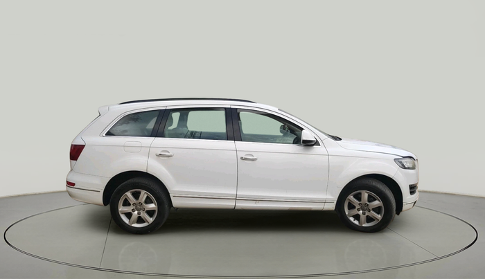 2011 Audi Q7 3.0 TDI QUATTRO, Diesel, Automatic, 1,24,141 km, exterior