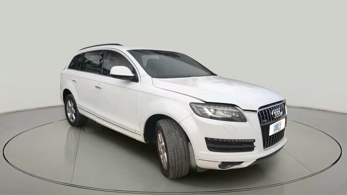 2011 Audi Q7 3.0 TDI QUATTRO, Diesel, Automatic, 1,24,142 km, exterior