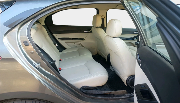 2023 Tata TIAGO EV XZ PLUS TECH LUX LONG RANGE, Electric, Automatic, 66,898 km, interior