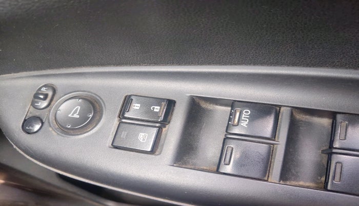 2017 Honda WR-V 1.5L I-DTEC VX MT, Diesel, Manual, 1,60,157 km, interior