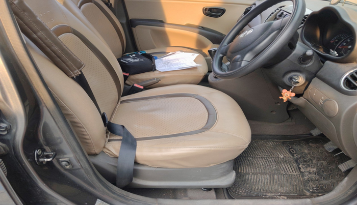 2011 Hyundai i10 ERA 1.1, Petrol, Manual, 1,11,084 km, interior