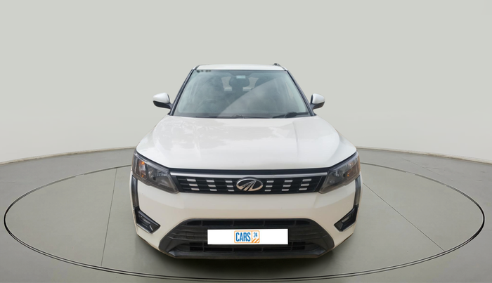2020 Mahindra XUV300 W6 1.5 DIESEL AMT, Diesel, Automatic, 82,988 km, exterior