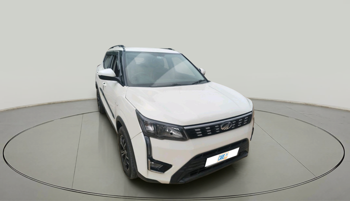 2020 Mahindra XUV300 W6 1.5 DIESEL AMT, Diesel, Automatic, 82,988 km, exterior