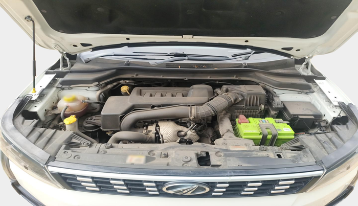 2020 Mahindra XUV300 W6 1.5 DIESEL AMT, Diesel, Automatic, 82,988 km, exterior