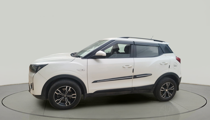 2020 Mahindra XUV300 W6 1.5 DIESEL AMT, Diesel, Automatic, 82,988 km, exterior