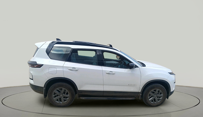 2025 Tata Safari PURE PLUS S AT, Diesel, Automatic, 12,355 km, exterior