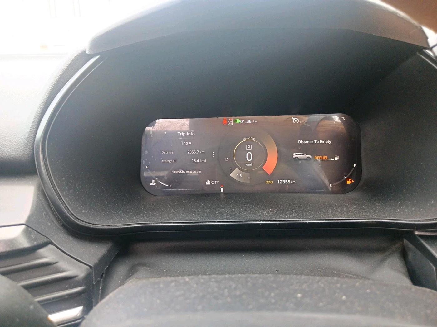 2025 Tata Safari PURE PLUS S AT, Diesel, Automatic, 12,400 km, interior