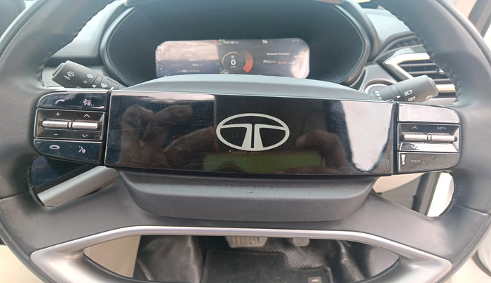 2025 Tata Safari PURE PLUS S AT, Diesel, Automatic, 12,355 km, interior
