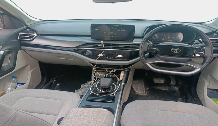 2025 Tata Safari PURE PLUS S AT, Diesel, Automatic, 12,355 km, interior