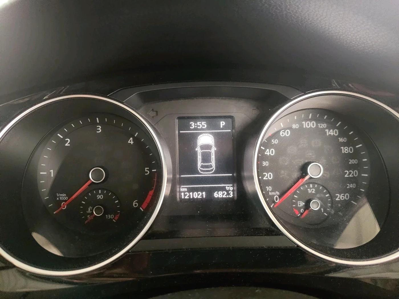 2015 Volkswagen Jetta HIGHLINE TDI AT, Diesel, Automatic, 1,21,021 km, interior