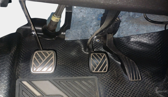 2023 Toyota URBAN CRUISER HYRYDER E NEO DRIVE, Petrol, Manual, 19,021 km, interior