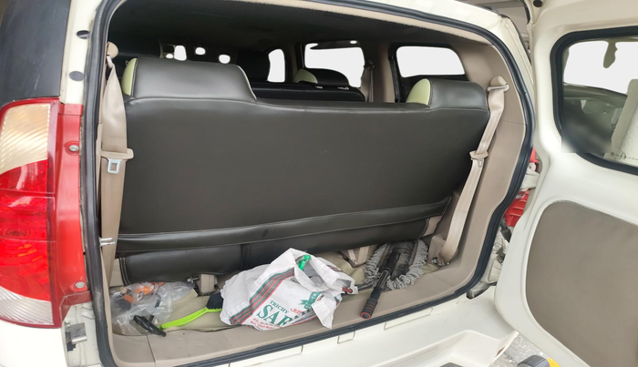 2015 Mahindra Xylo D4, Diesel, Manual, 74,989 km, exterior