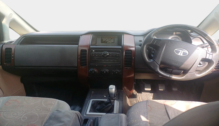 2011 Tata Aria PLEASURE 4X2, Diesel, Manual, 80,001 km, interior