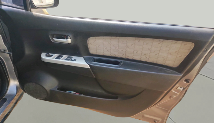 2015 Maruti Wagon R 1.0 VXI AMT, Petrol, Automatic, 95,906 km, interior