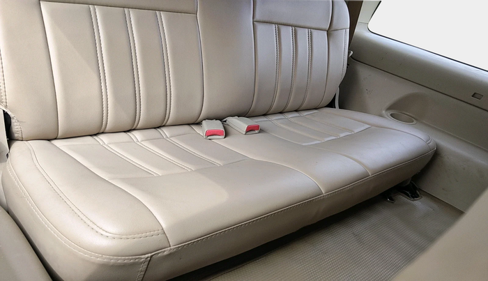 2012 Ford Endeavour 2.5L 4X2 AT, Diesel, Automatic, 1,31,413 km, interior