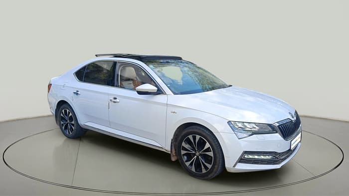 2020 Skoda Superb L&K 2.0 TSI AT, Petrol, Automatic, 1,03,952 km, exterior