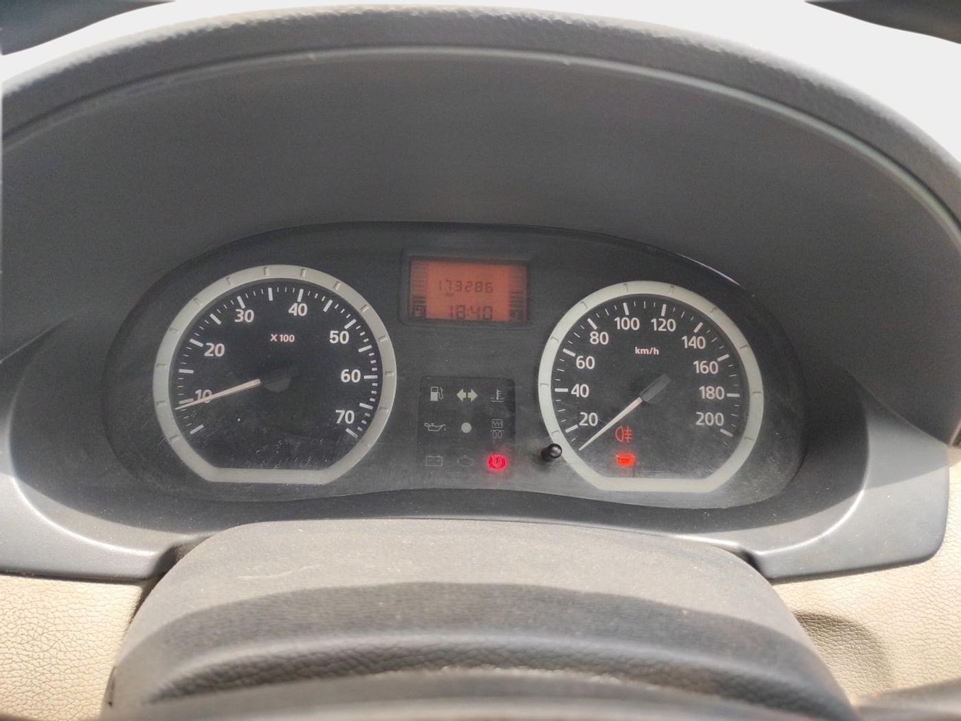 2011 Mahindra Verito 1.5 D4 BS III, Diesel, Manual, 1,73,286 km, interior