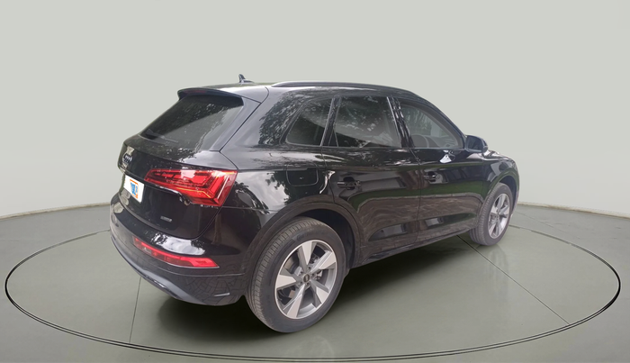 2024 Audi Q5 Technology 45 TFSI, Petrol, Automatic, 10,157 km, exterior