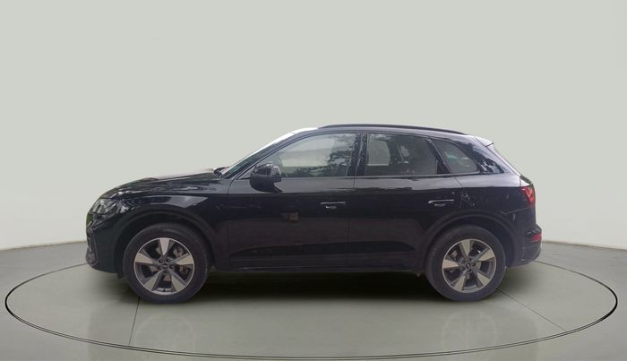 2024 Audi Q5 Technology 45 TFSI, Petrol, Automatic, 10,157 km, exterior