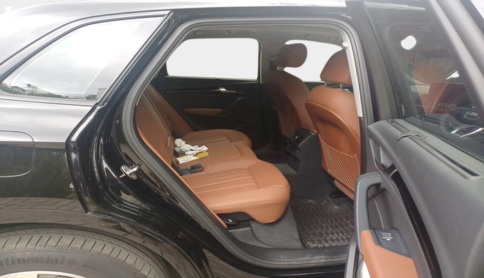 2024 Audi Q5 Technology 45 TFSI, Petrol, Automatic, 10,157 km, interior