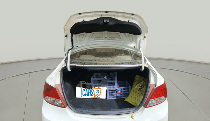 2013 Hyundai Verna FLUIDIC 1.6 CRDI EX, Diesel, Manual, 1,02,684 km, exterior