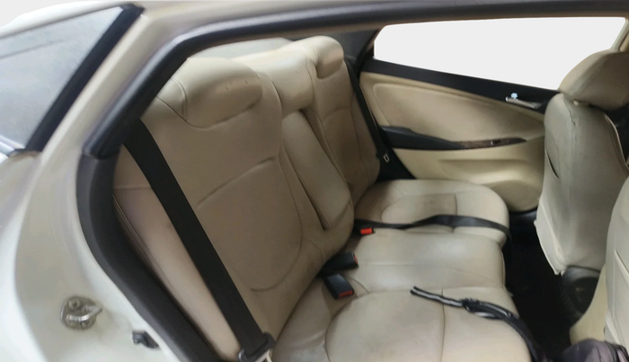 2013 Hyundai Verna FLUIDIC 1.6 CRDI EX, Diesel, Manual, 1,02,684 km, interior