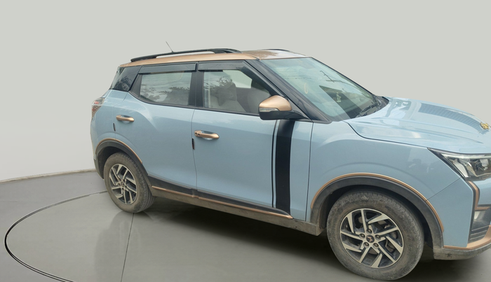 2023 Mahindra XUV400 EL 7.2 KW, Electric, Automatic, 26,651 km, exterior