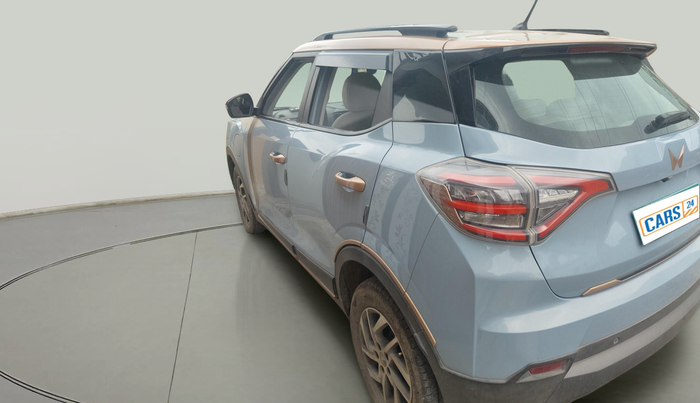 2023 Mahindra XUV400 EL 7.2 KW, Electric, Automatic, 26,651 km, exterior