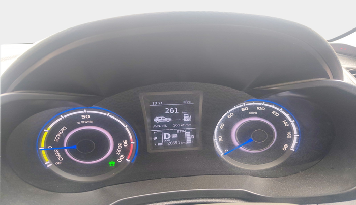 2023 Mahindra XUV400 EL 7.2 KW, Electric, Automatic, 26,651 km, interior