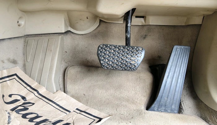 2010 BMW 5 Series 520D, Diesel, Automatic, 1,56,870 km, interior