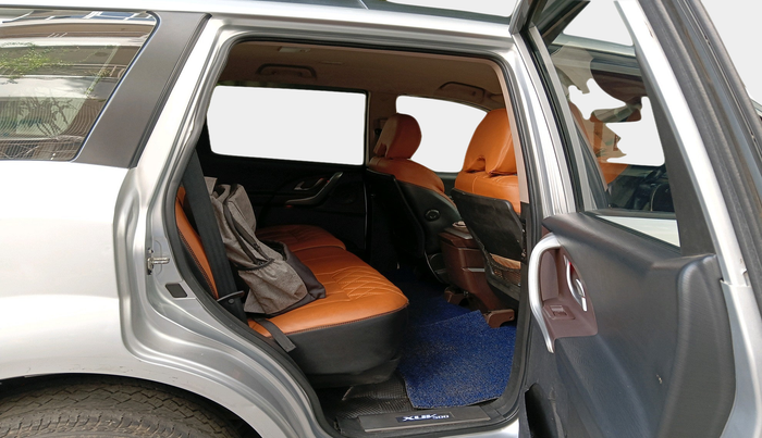 2013 Mahindra XUV500 W8, Diesel, Manual, 89,461 km, interior