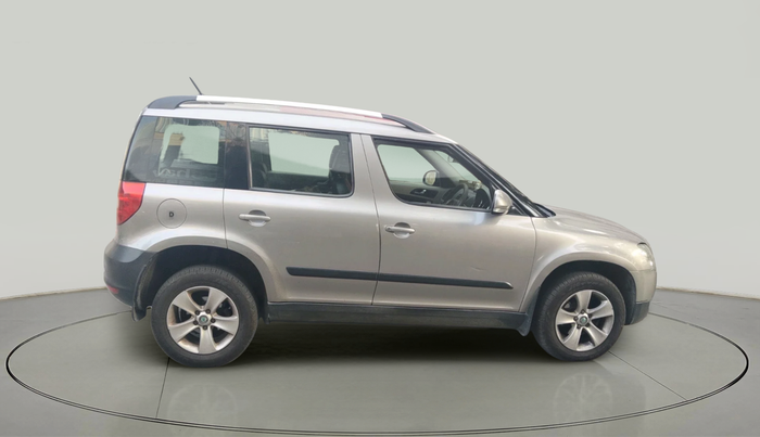 2012 Skoda Yeti AMBITION 2.0 TDI CR 4X2, Diesel, Manual, 1,06,371 km, exterior