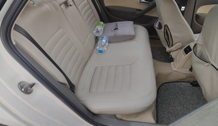 2011 Volkswagen Vento HIGHLINE DIESEL 1.6, Diesel, Manual, 2,34,000 km, interior