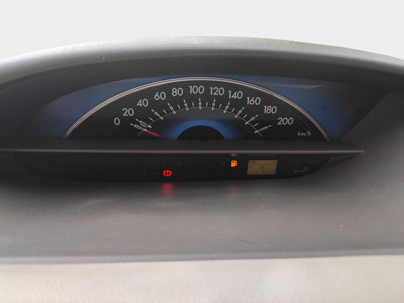 2013 Toyota Etios G, Petrol, Manual, 1,33,765 km, interior