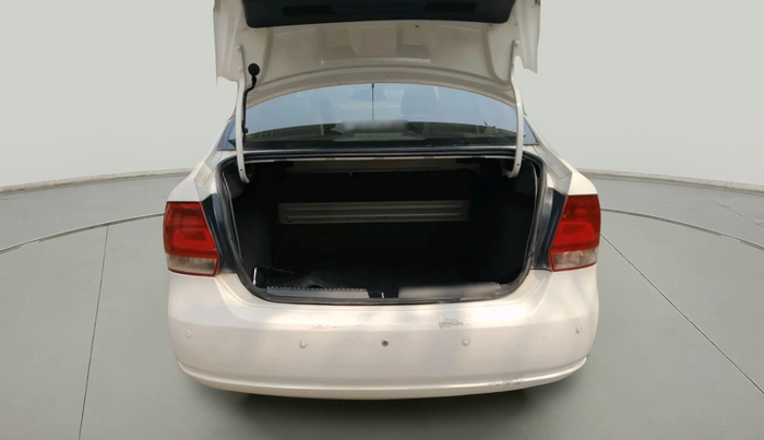 2011 Volkswagen Vento COMFORTLINE 1.6, Petrol, Manual, 95,604 km, exterior