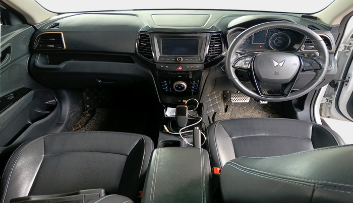 2023 Mahindra XUV400 EL 7.2 KW, Electric, Automatic, 73,691 km, interior