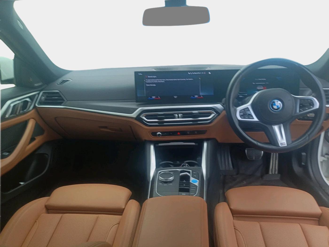 2023 BMW I4 eDrive35 M Sport , Electric, Automatic, 8,248 km, interior
